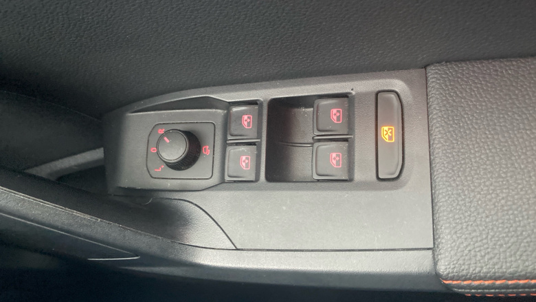 SEAT Arona 1.5 TSI 150 FR Sport 5dr DSG Petrol Hatchback